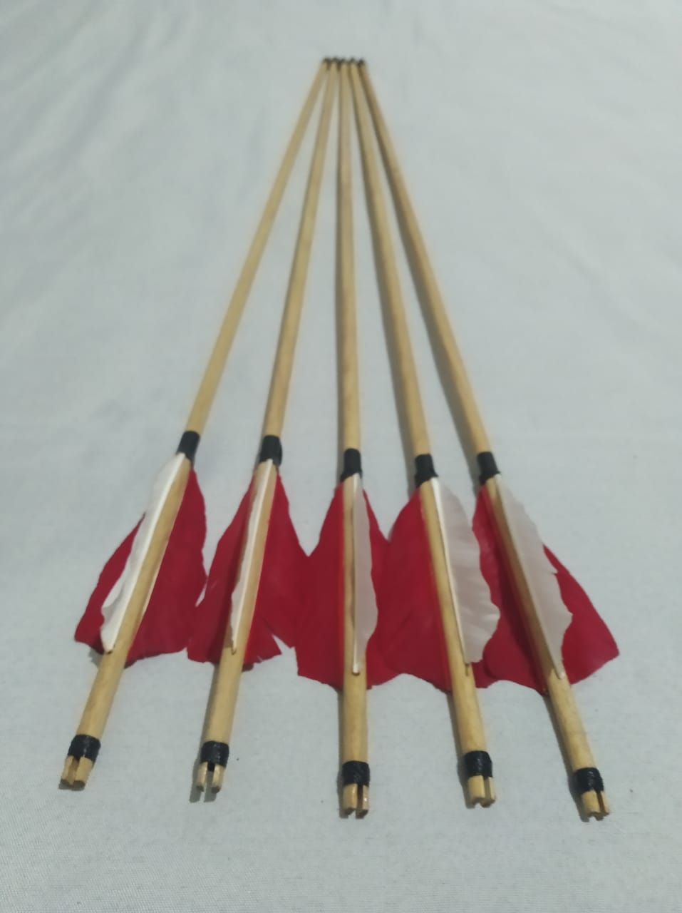 KIT 12 FLECHAS DE MADEIRA - ARCO E FLECHA